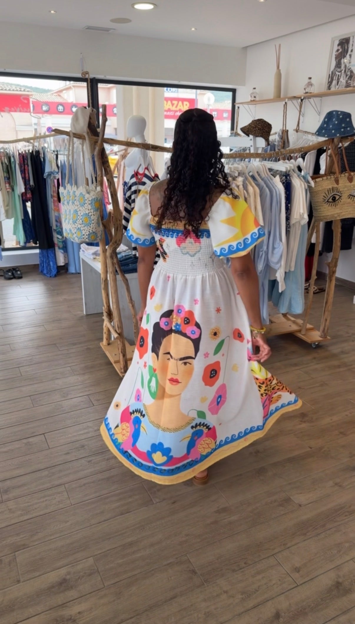 Robe Frida