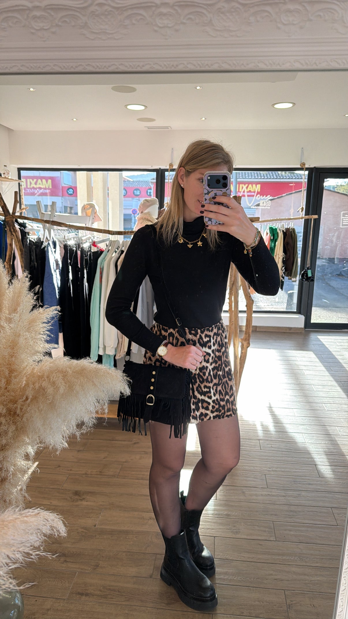 Sac à franges en cuir