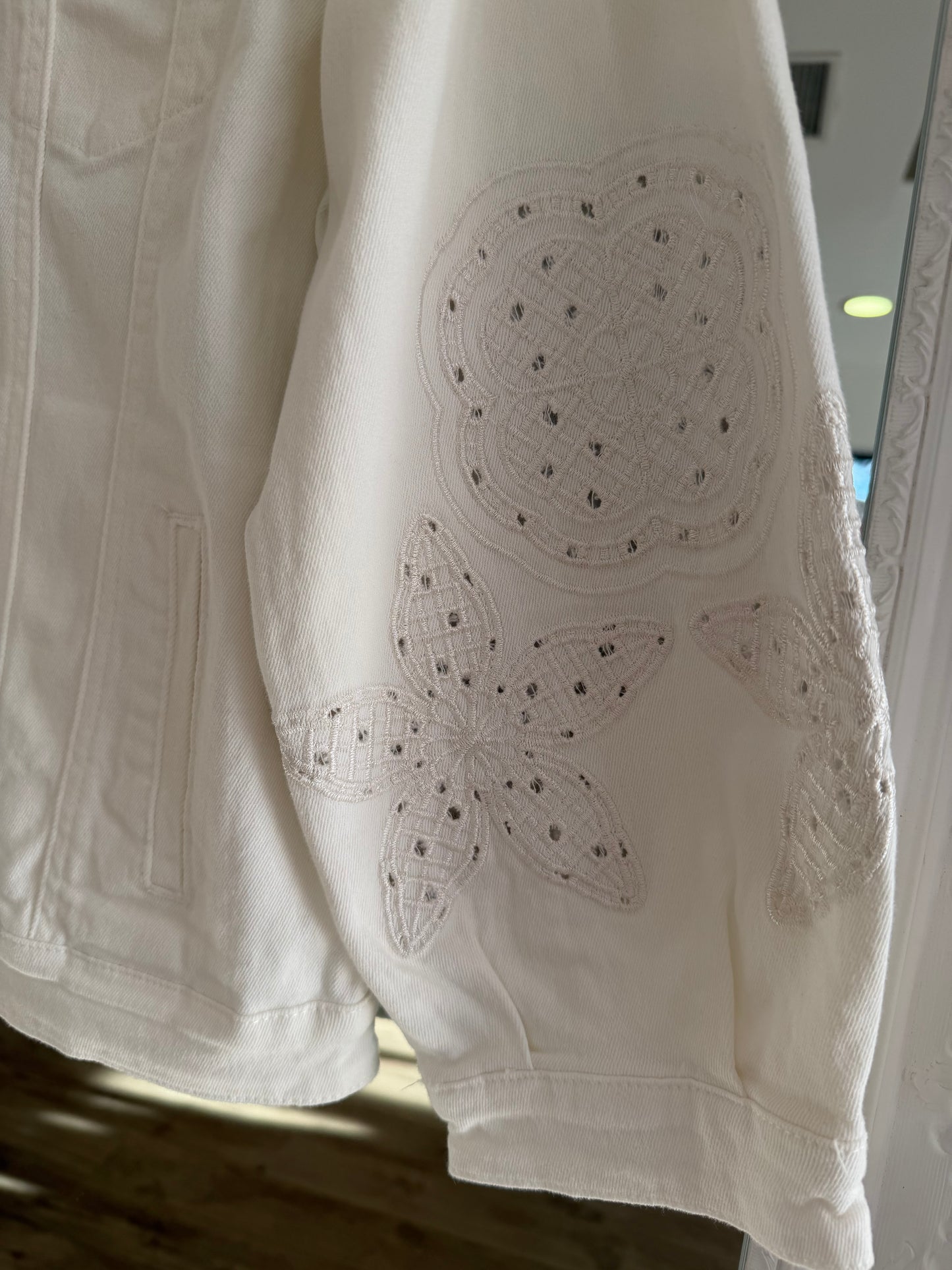 Veste en jeans blanche