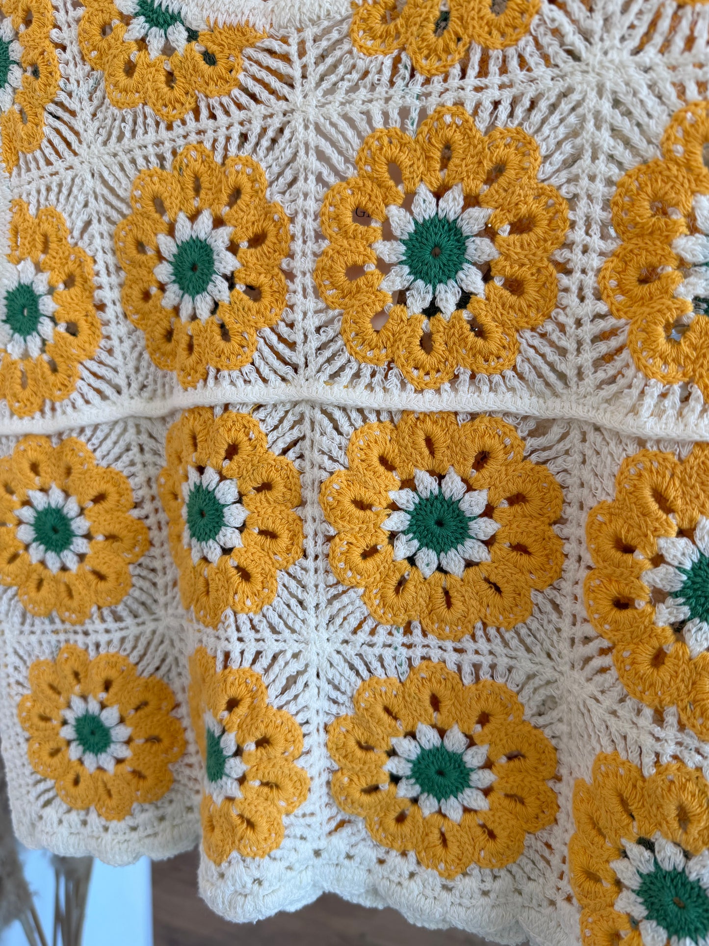 Top crochet flower